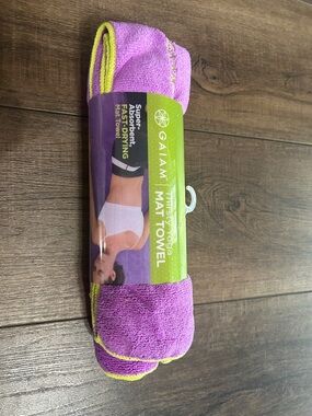 NWT Gaiam Thirsty Yoga Mat Towel - Purple/Lime Green